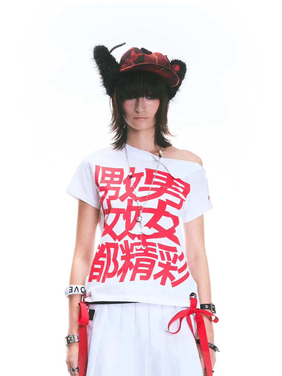 Fruitanari | Red Slogan Ribbon T-Shirt