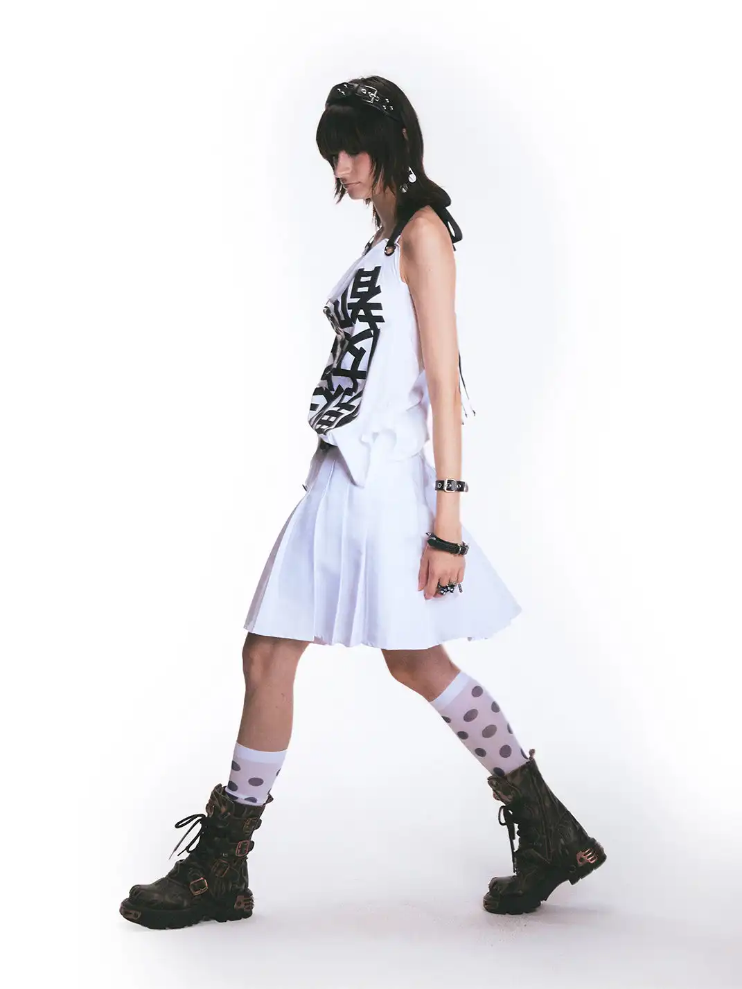 Fruitanari | Black Slogan Ribbon T-Shirt