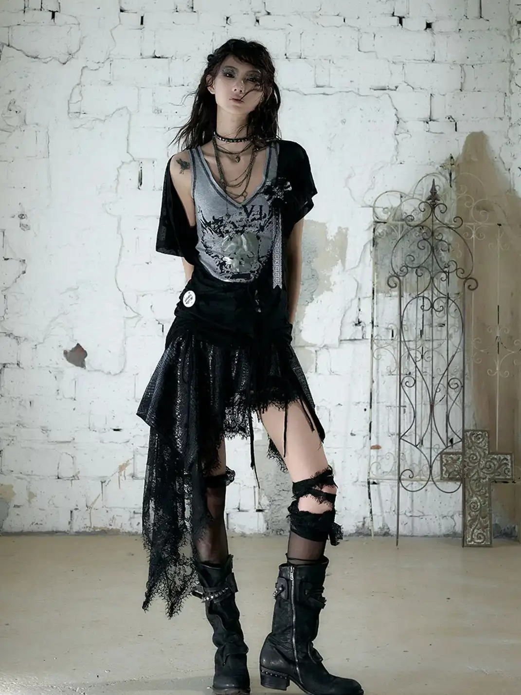 NO ROMANCE | Punk Fake Two-Piece Asymmetric Sleeve Printed T-Shirt