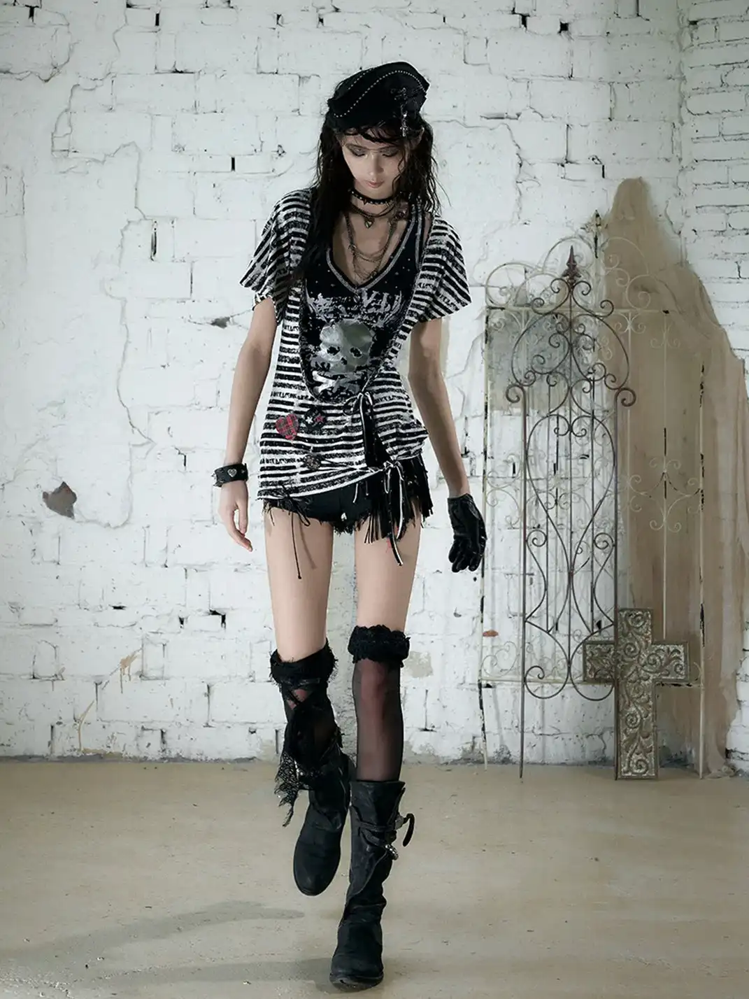 NO ROMANCE | Punk Fake Two-Piece Asymmetric Sleeve Printed T-Shirt