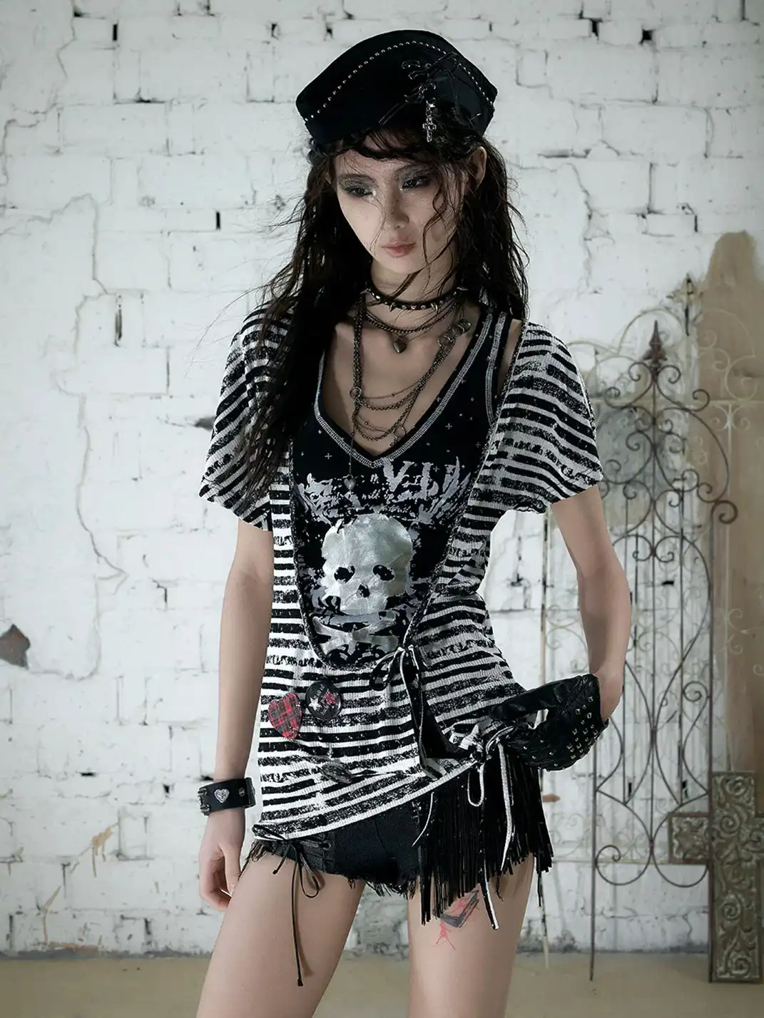 NO ROMANCE | Punk Fake Two-Piece Asymmetric Sleeve Printed T-Shirt