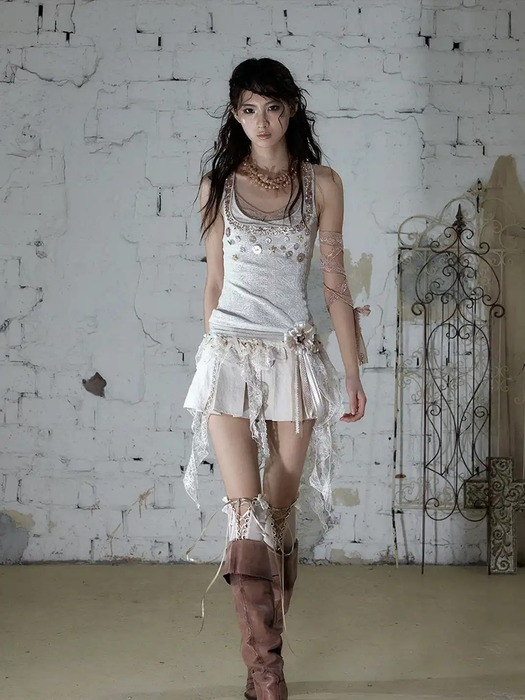 NO ROMANCE | Fake Three-Piece Shell Button Slim Fit Knit Vest