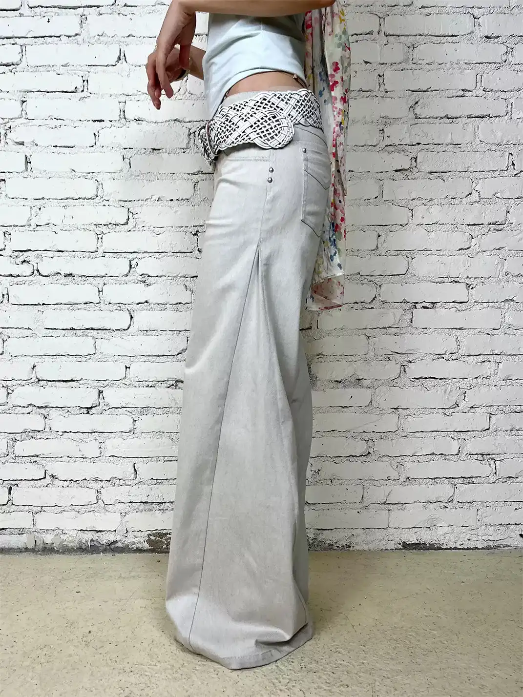 High river | Low-Waist Studded Jeans
