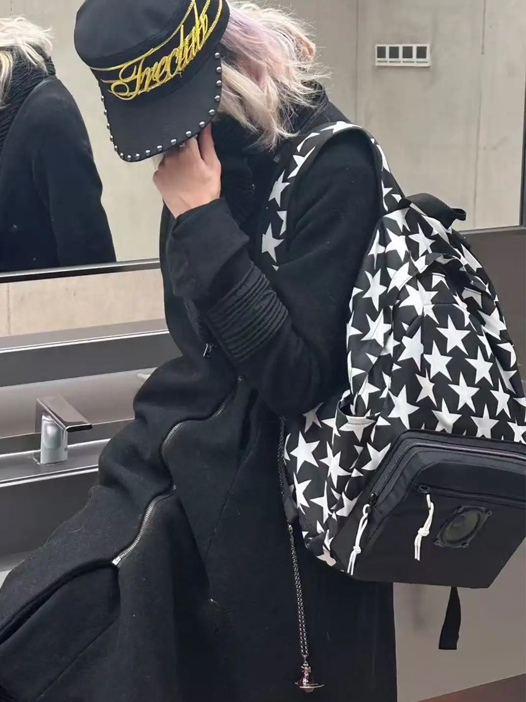 GAMESTA | Black And White Five-Pointed Star Speaker Bag
