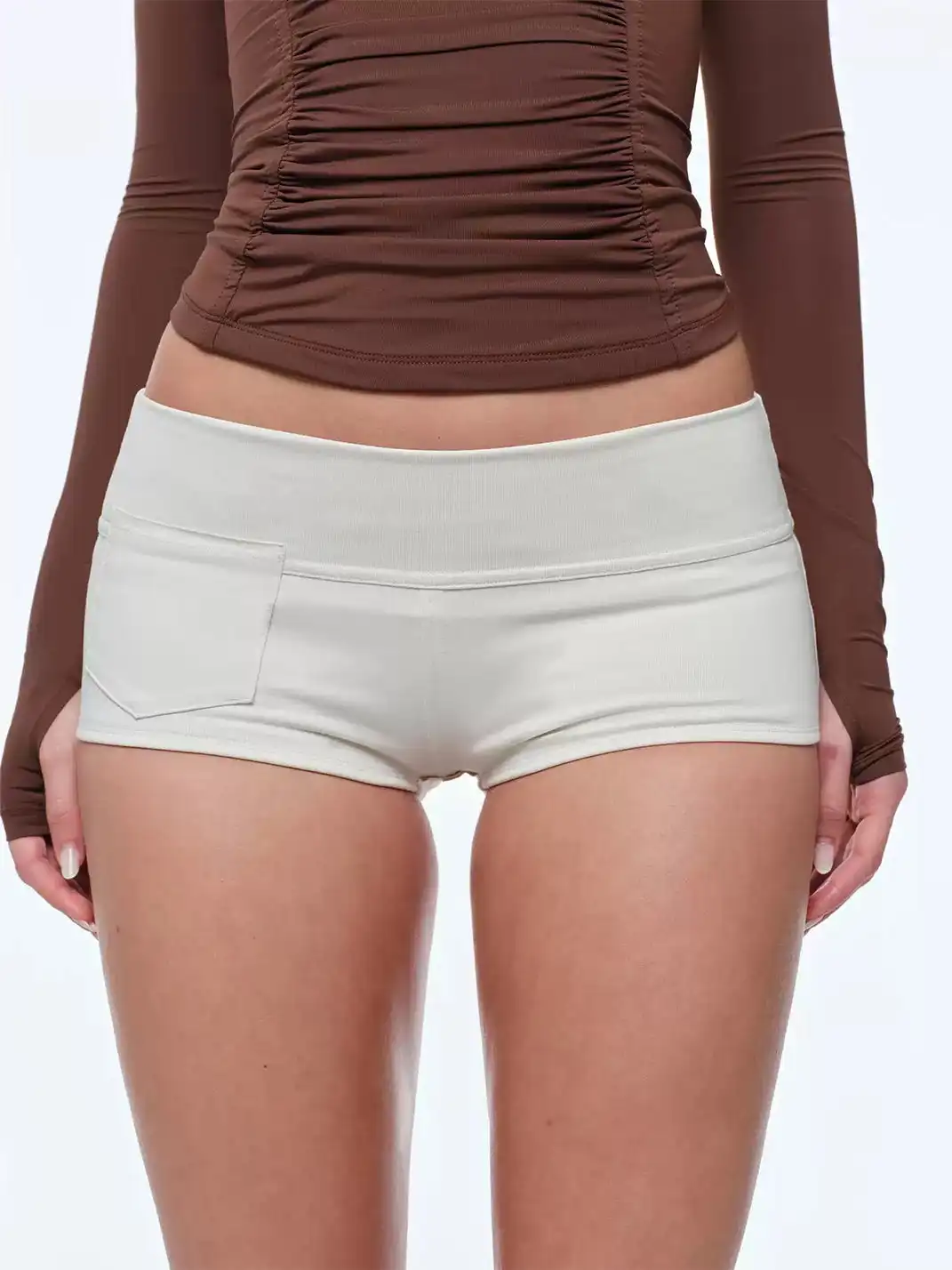 BUM STUDIO | Double Layer Hip-Hugging Shorts