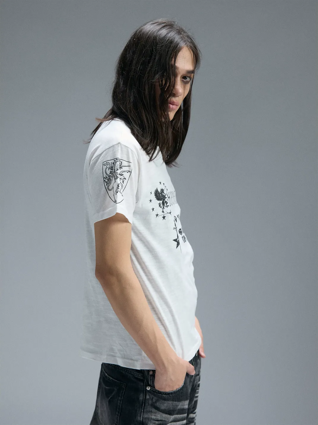 PAIKI | Pegasus Meteor Straight Shoulder Crew Neck T-Shirt