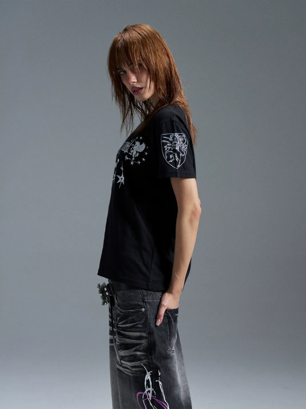 PAIKI | Pegasus Meteor Straight Shoulder Crew Neck T-Shirt
