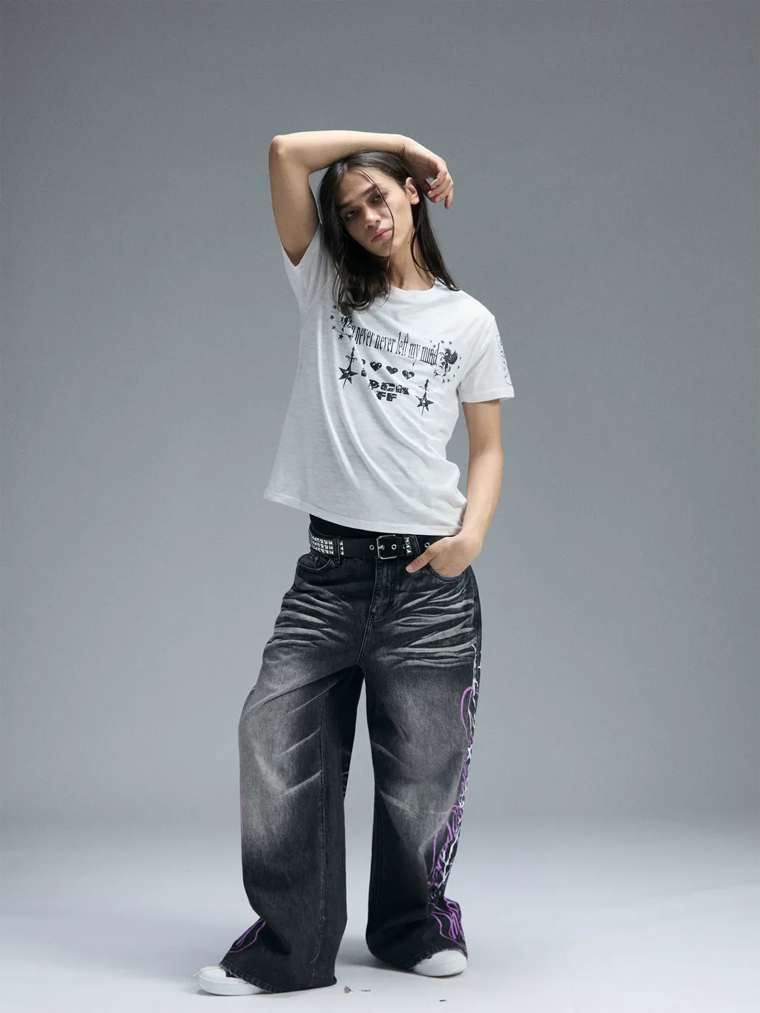 PAIKI | Pegasus Meteor Straight Shoulder Crew Neck T-Shirt