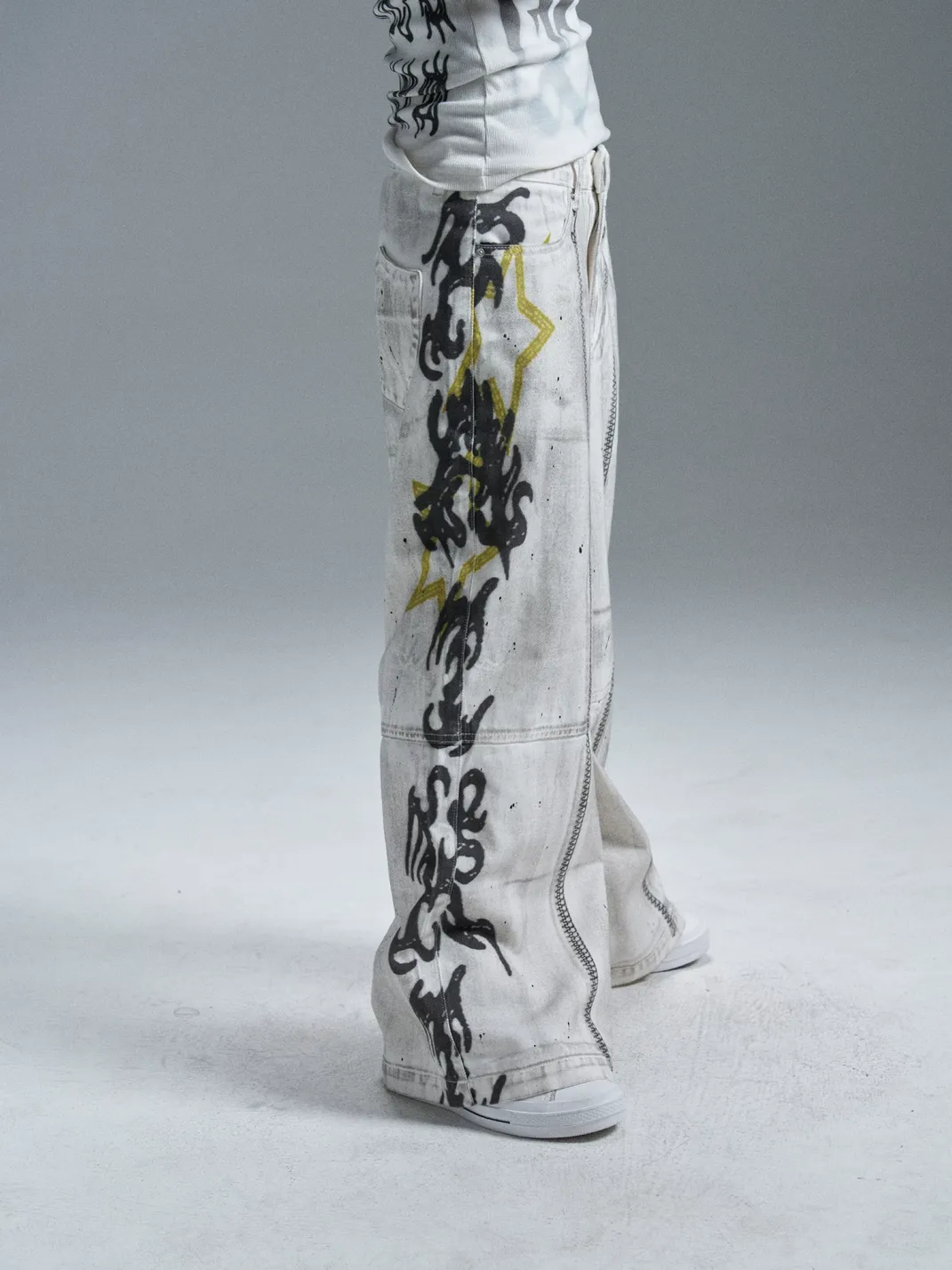 PAIKI | Graffiti Dirty Dye Letter Pants