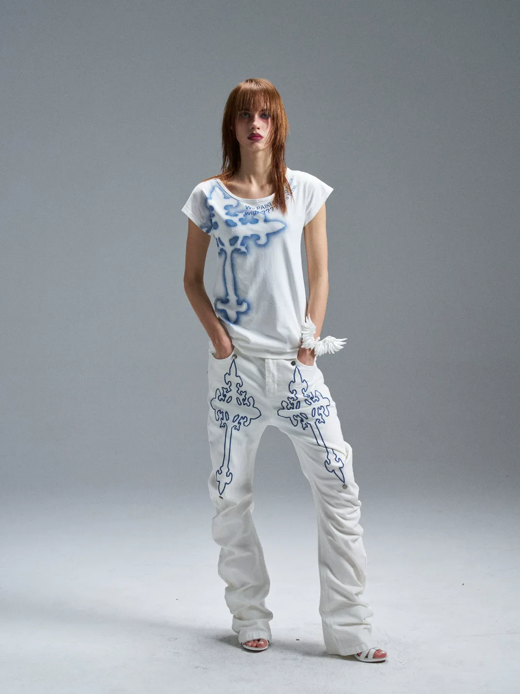 PAIKI | Cross Letter Crew Neck T-Shirt