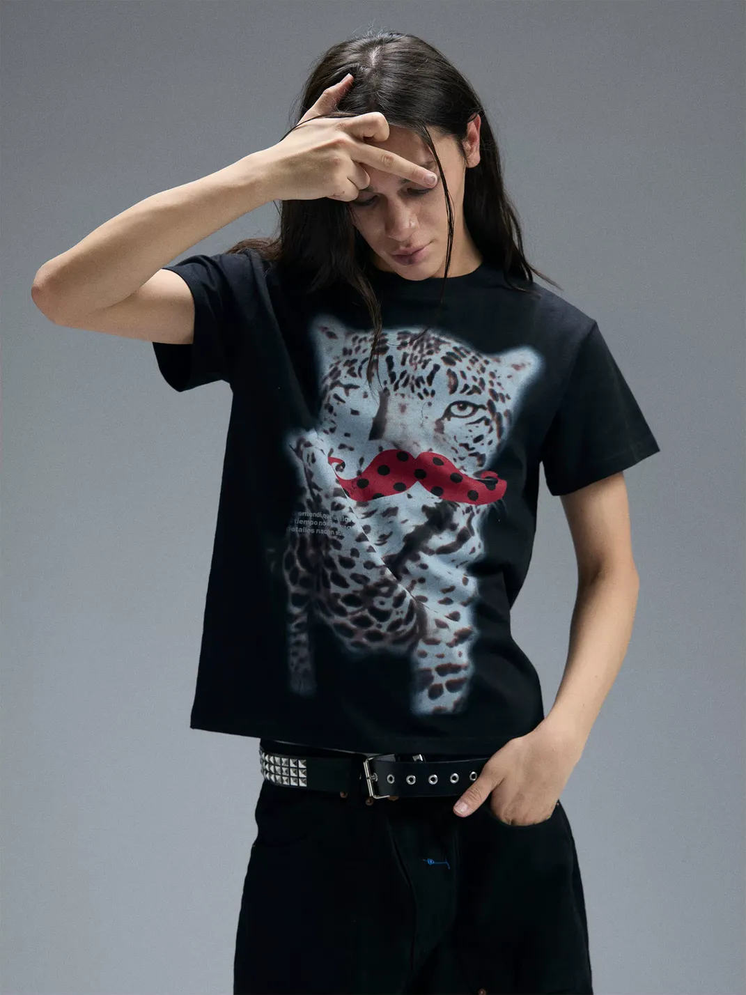 PAIKI | Leopard Mustache Print T-Shirt