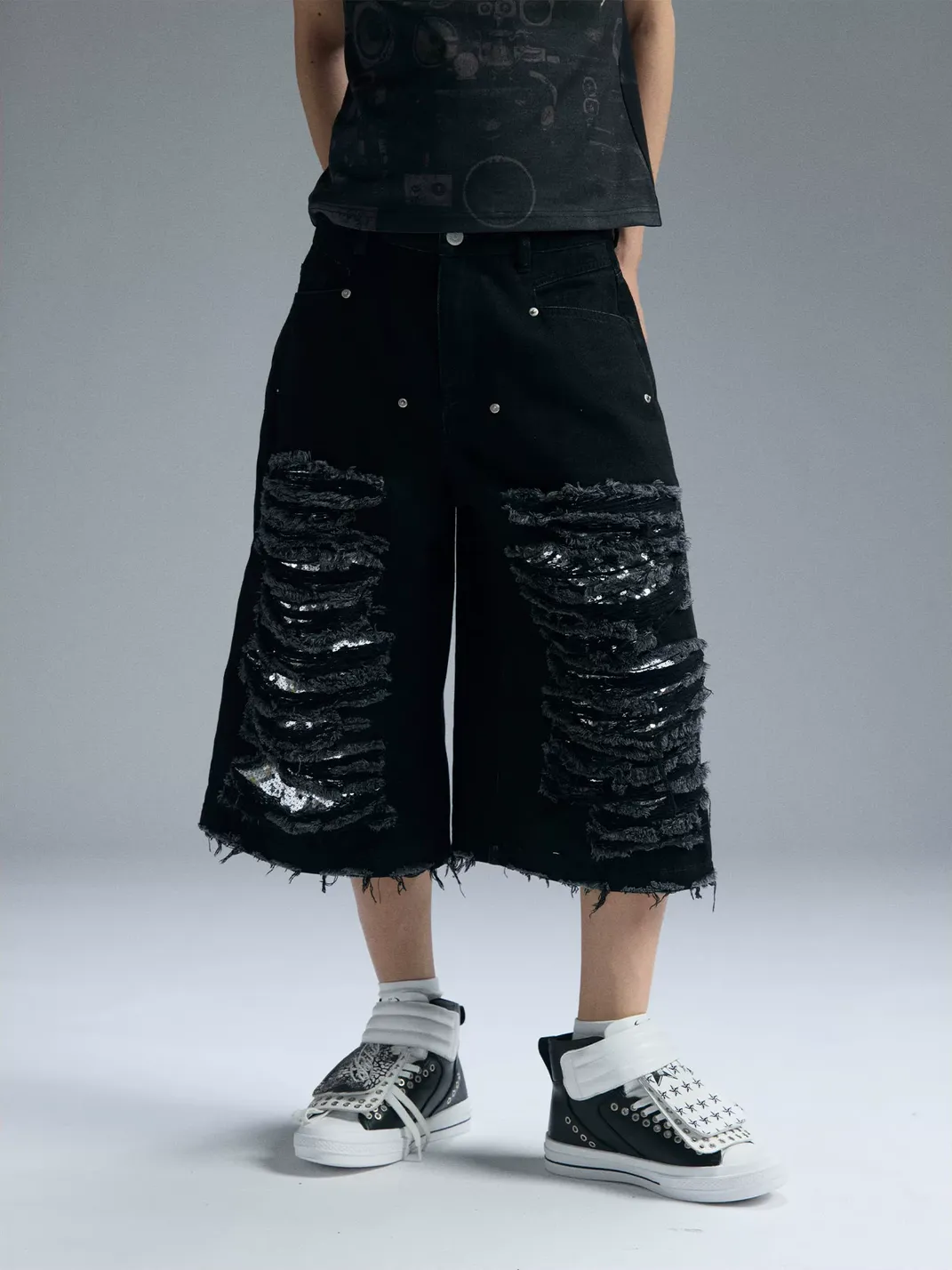 PAIKI | Sequin Distressed Jeans