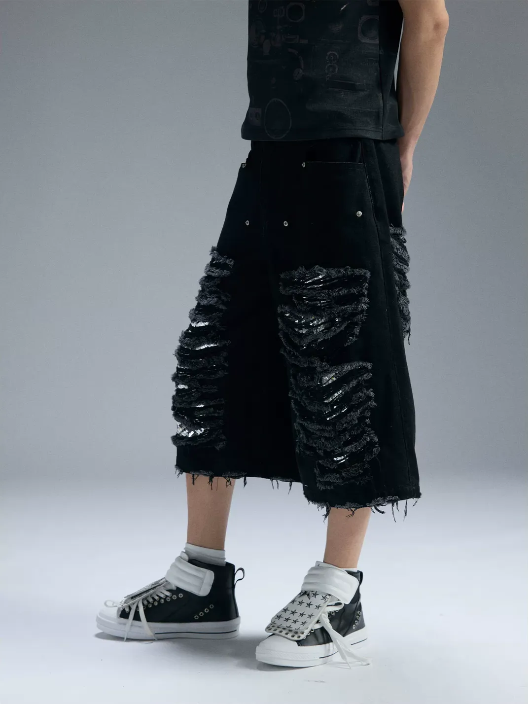 PAIKI | Sequin Distressed Jeans
