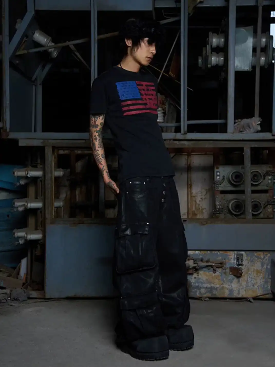 KARMANISTIC | Dirty Dye Flag Print Crew Neck T-Shirt