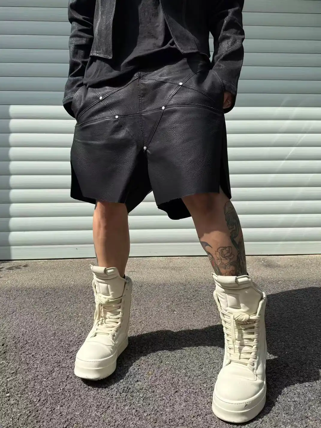 Disark | Matte Faux Cowhide Five-pointed Star Cut Shorts