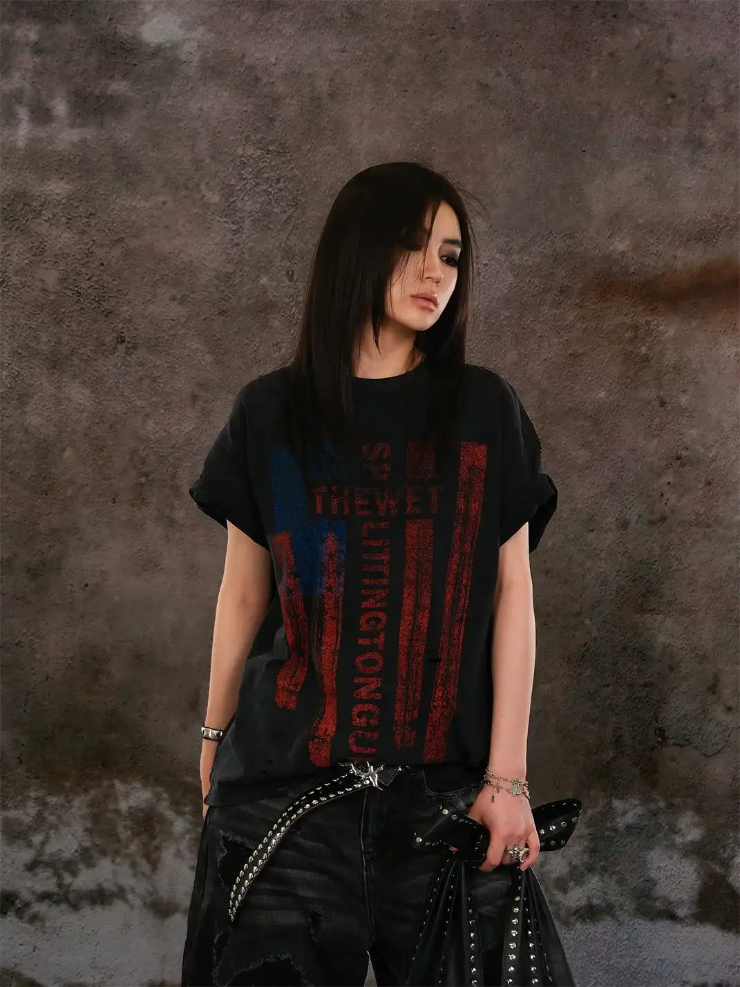 THEWET | Mud Dye Distressed Flag Print T-Shirt