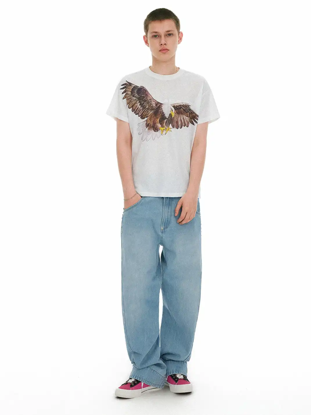 CRICLE CAGE | Bald Eagle Linen T-Shirt