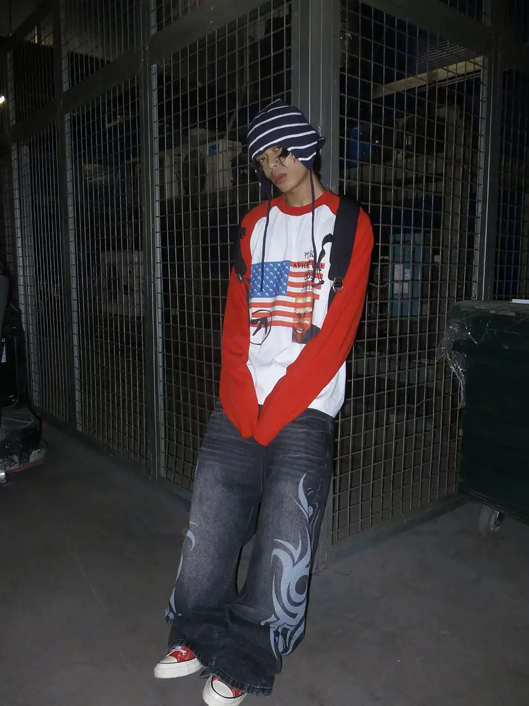 RAINMAKE | American Flag Graphic Raglan Long Sleeve T-Shirt