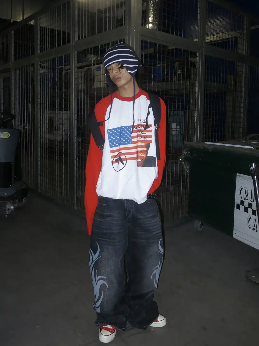 RAINMAKE | American Flag Graphic Raglan Long Sleeve T-Shirt