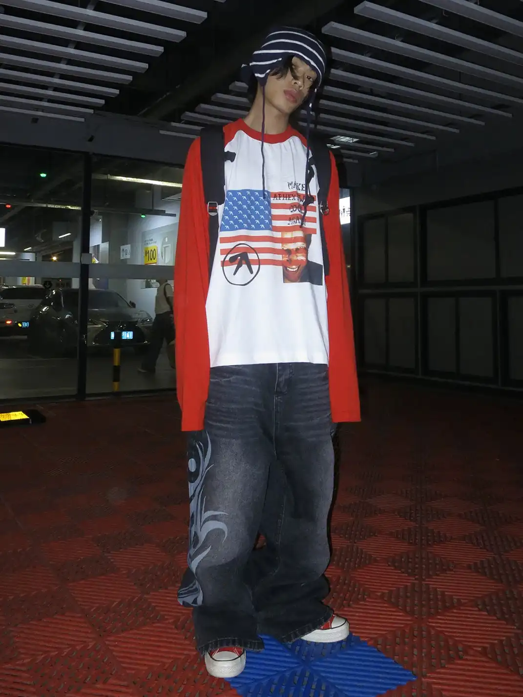 RAINMAKE | American Flag Graphic Raglan Long Sleeve T-Shirt