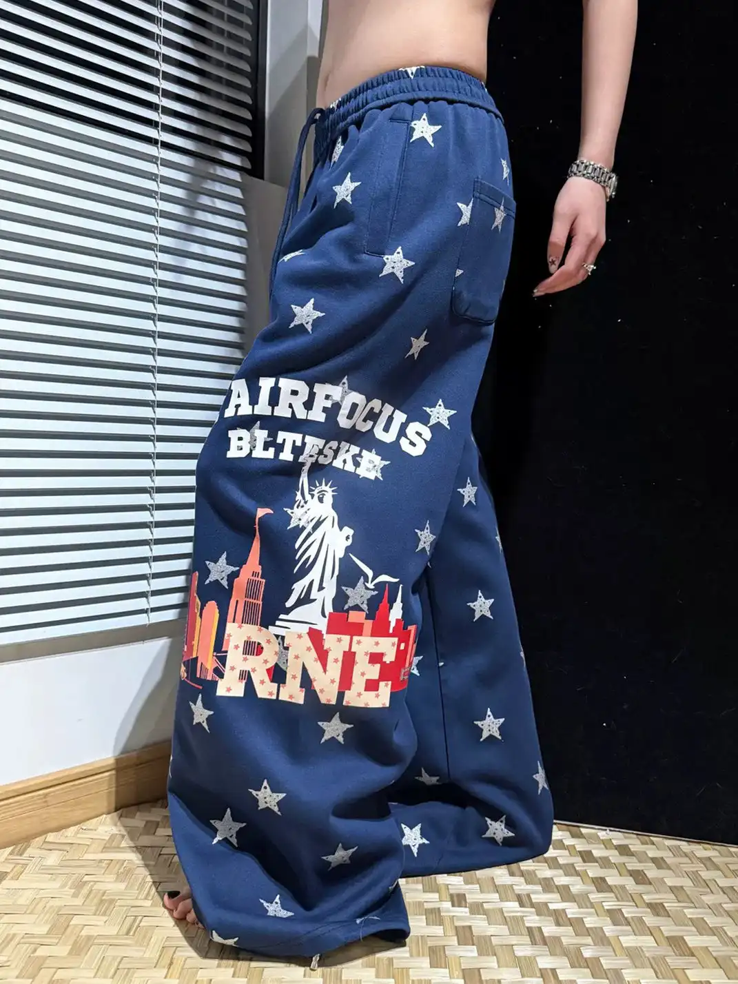 AVICKK | Vintage All-over Star Print Wide Leg Sweatpants