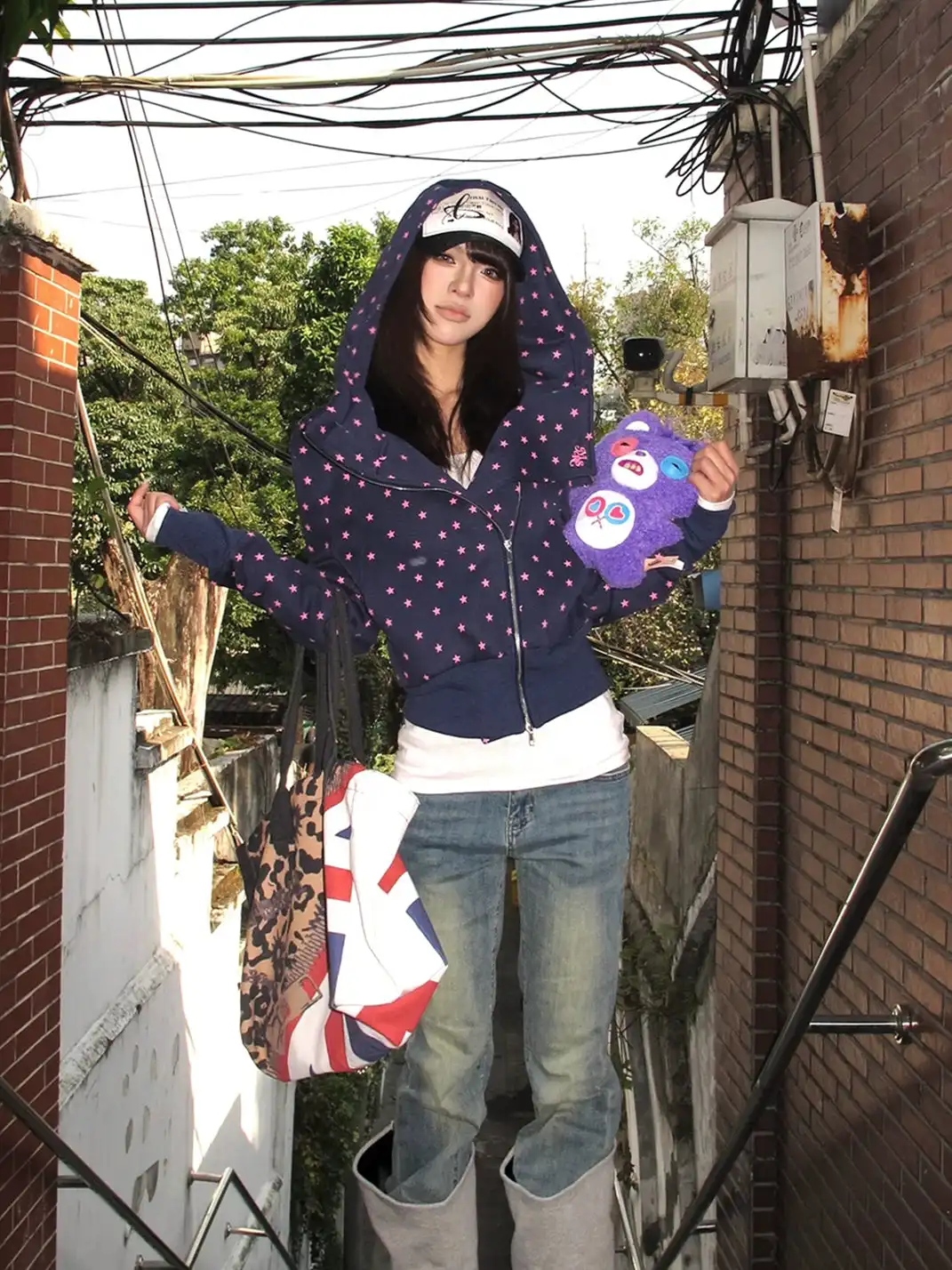 EAHO | All-over Star Print Long Sleeve Hoodie