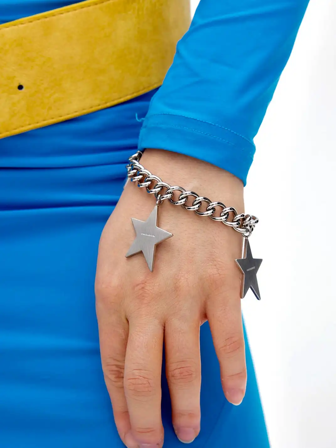 CHICHABOOM | Slogan Print Five-Pointed Star Pendant Cuban Link Bracelet