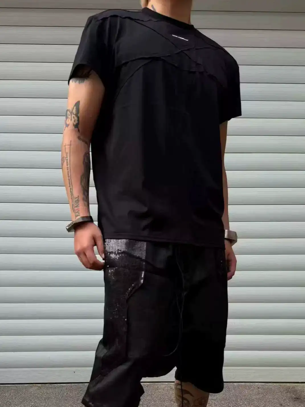 Disark | Pentagram Strap Rivet Short Sleeve T-Shirt