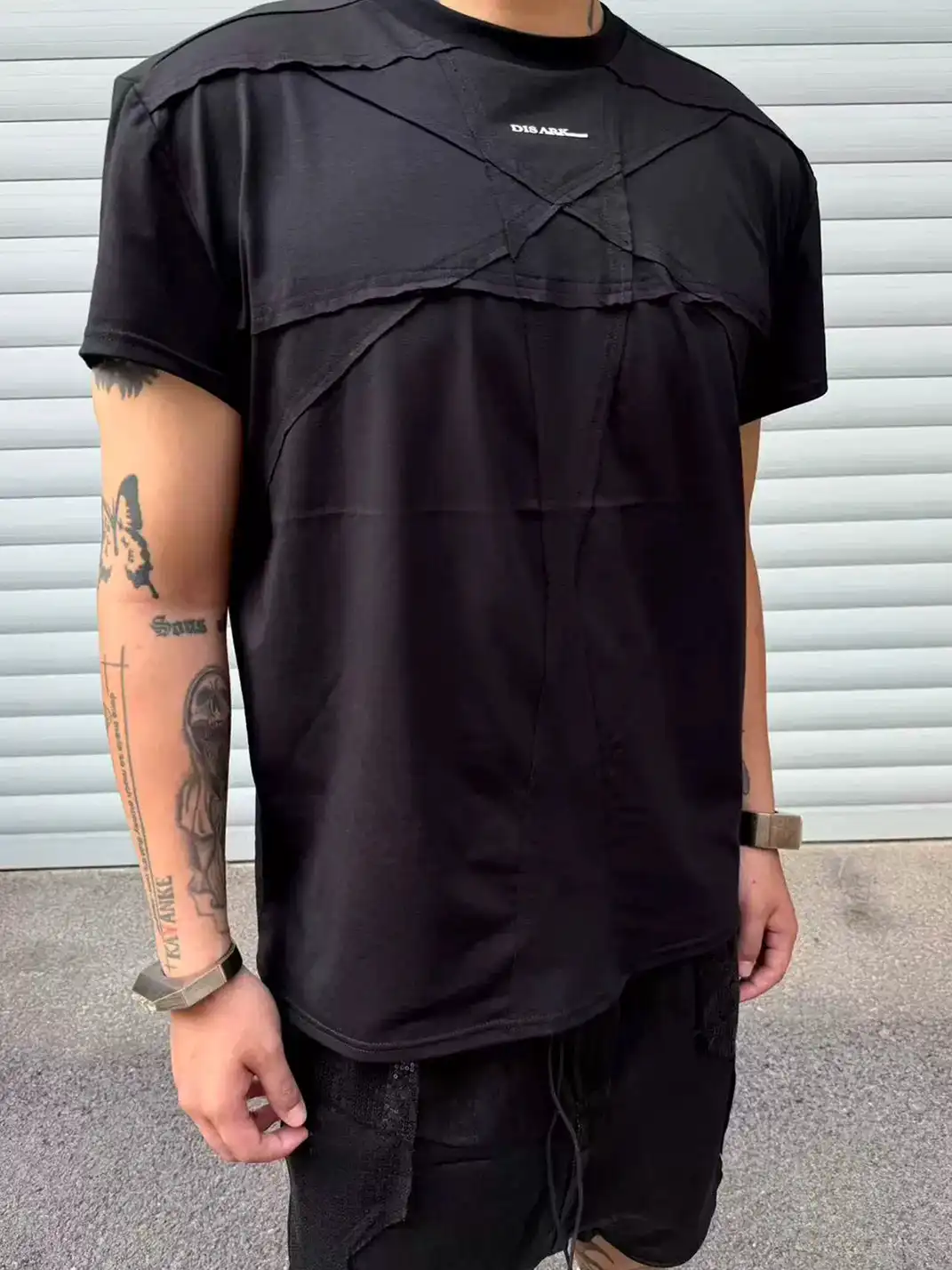Disark | Pentagram Strap Rivet Short Sleeve T-Shirt