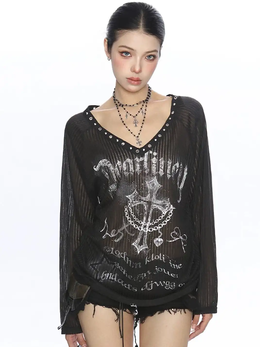 BIGGOLD | Cross Print V-Neck Long Sleeve T-Shirt