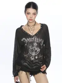 BIGGOLD | Cross Print V-Neck Long Sleeve T-Shirt