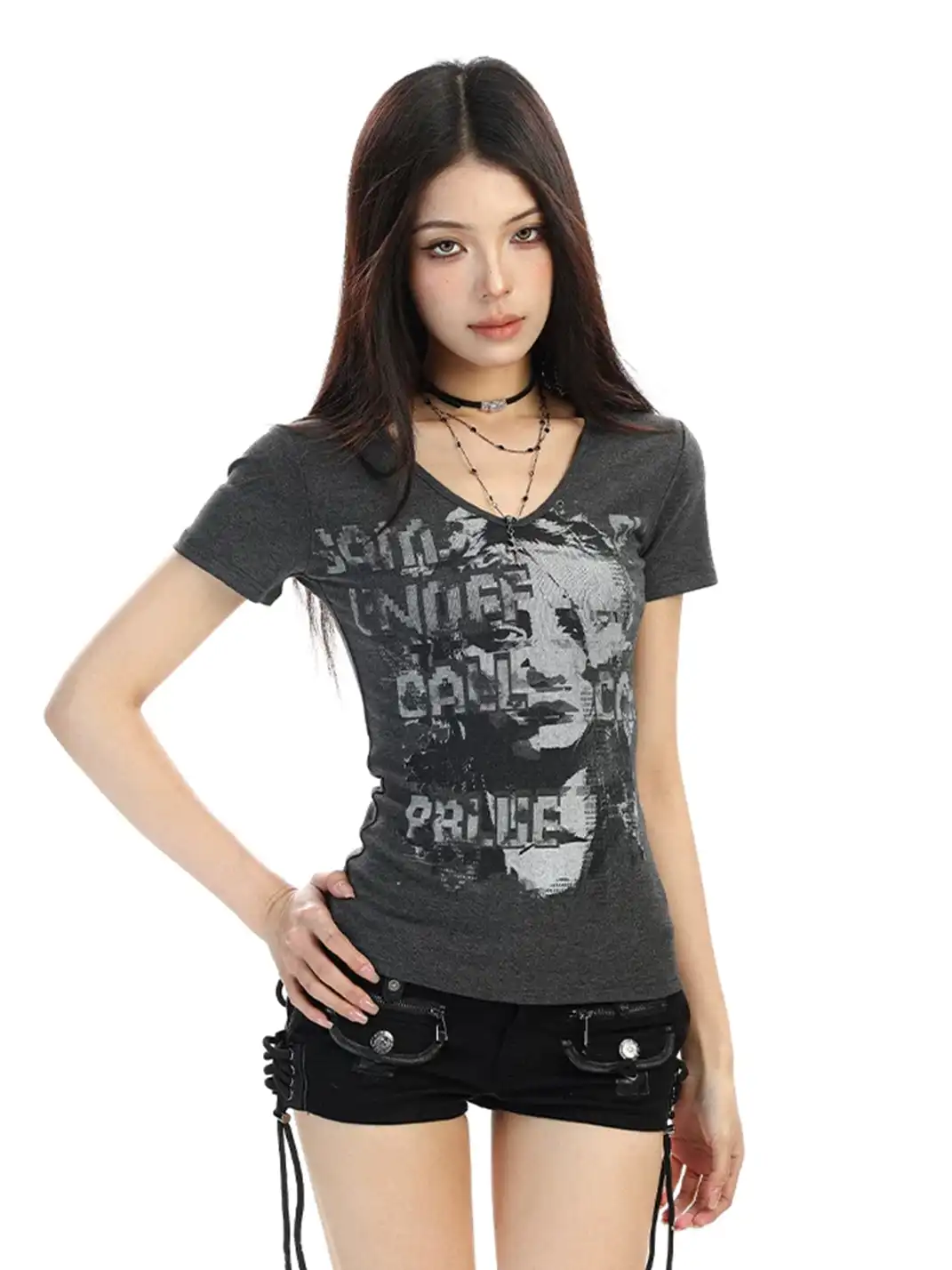 BIGGOLD | Graffiti Print V-Neck Fitted Shoulder T-Shirt