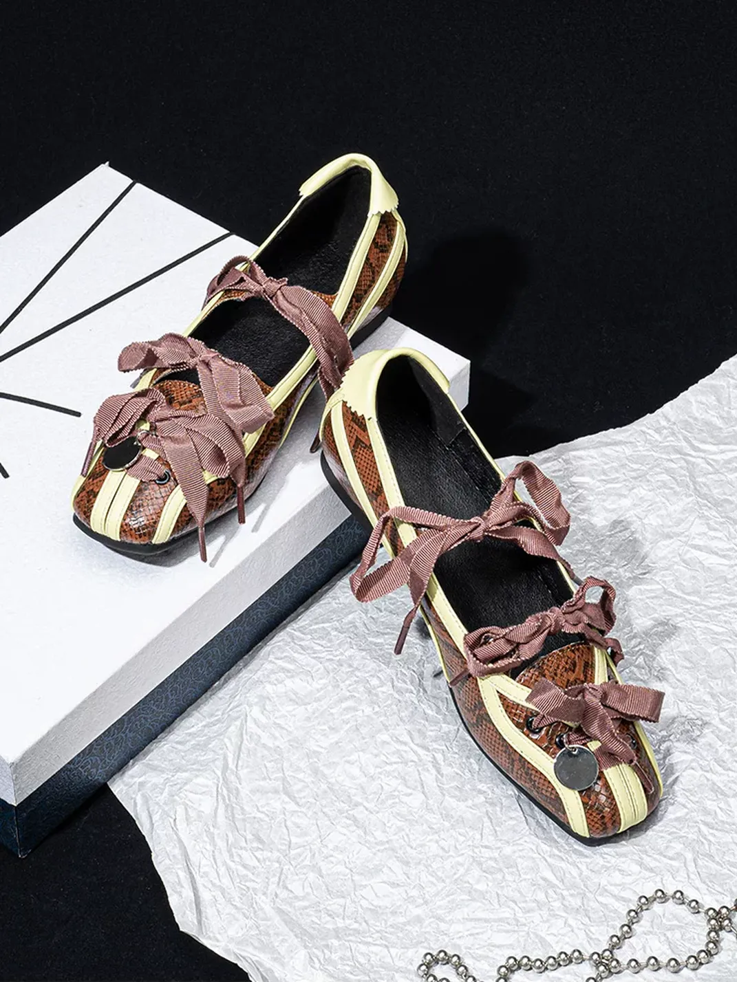 SISTER CURIE | Square Toe Crisscross Strap Ballet Mary Janes
