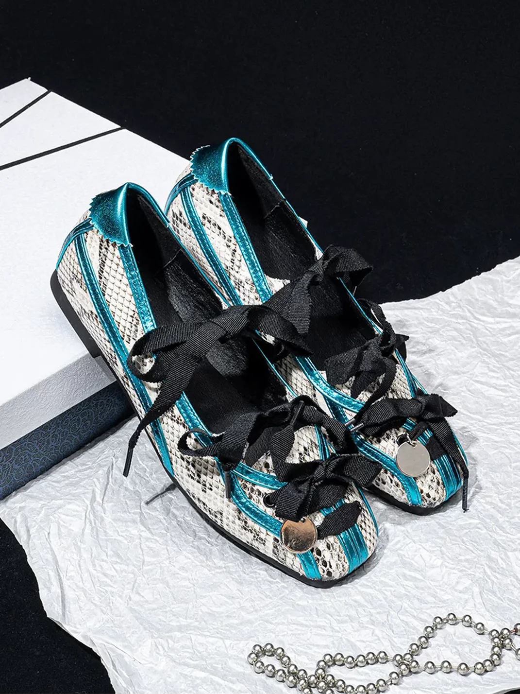 SISTER CURIE | Square Toe Crisscross Strap Ballet Mary Janes