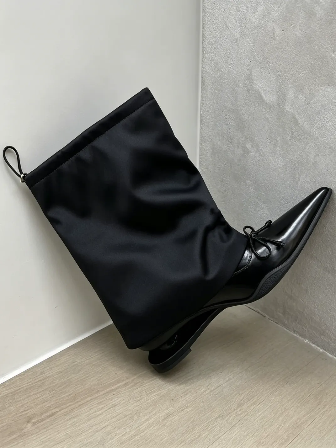 RONGRONG BABY | Satin Pointed Toe Ankle Boots