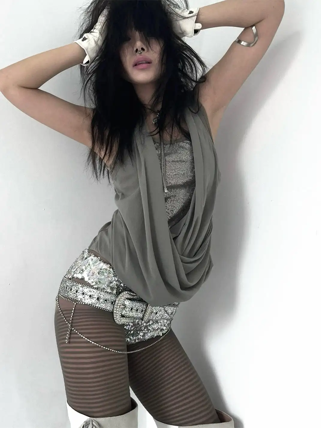 Imdelusion | Double-Layer Low-Cut Sequin Off-Shoulder Halter Top