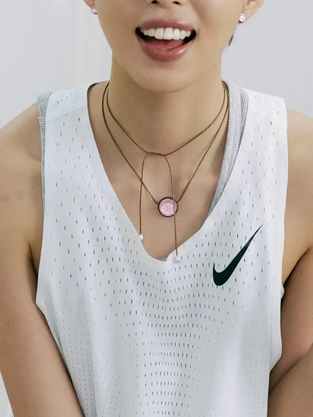 FOMULO | White Crystal Traffic Light Necklace
