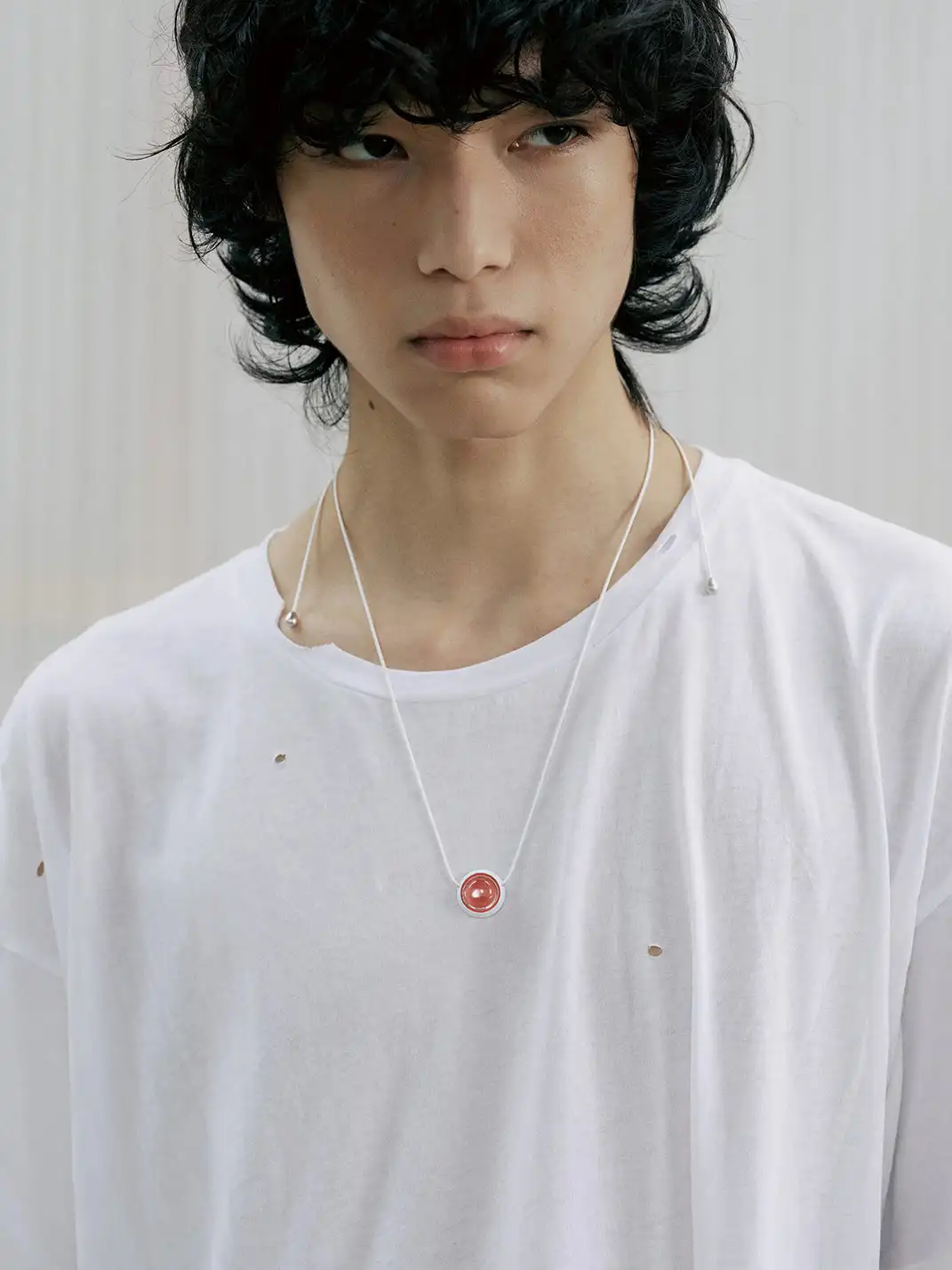 FOMULO | White Crystal Traffic Light Necklace