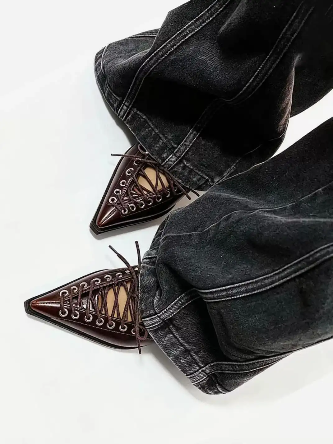 PINJIAHUI | Pointed Toe Lace-Up Low-Cut High Heels-Brown