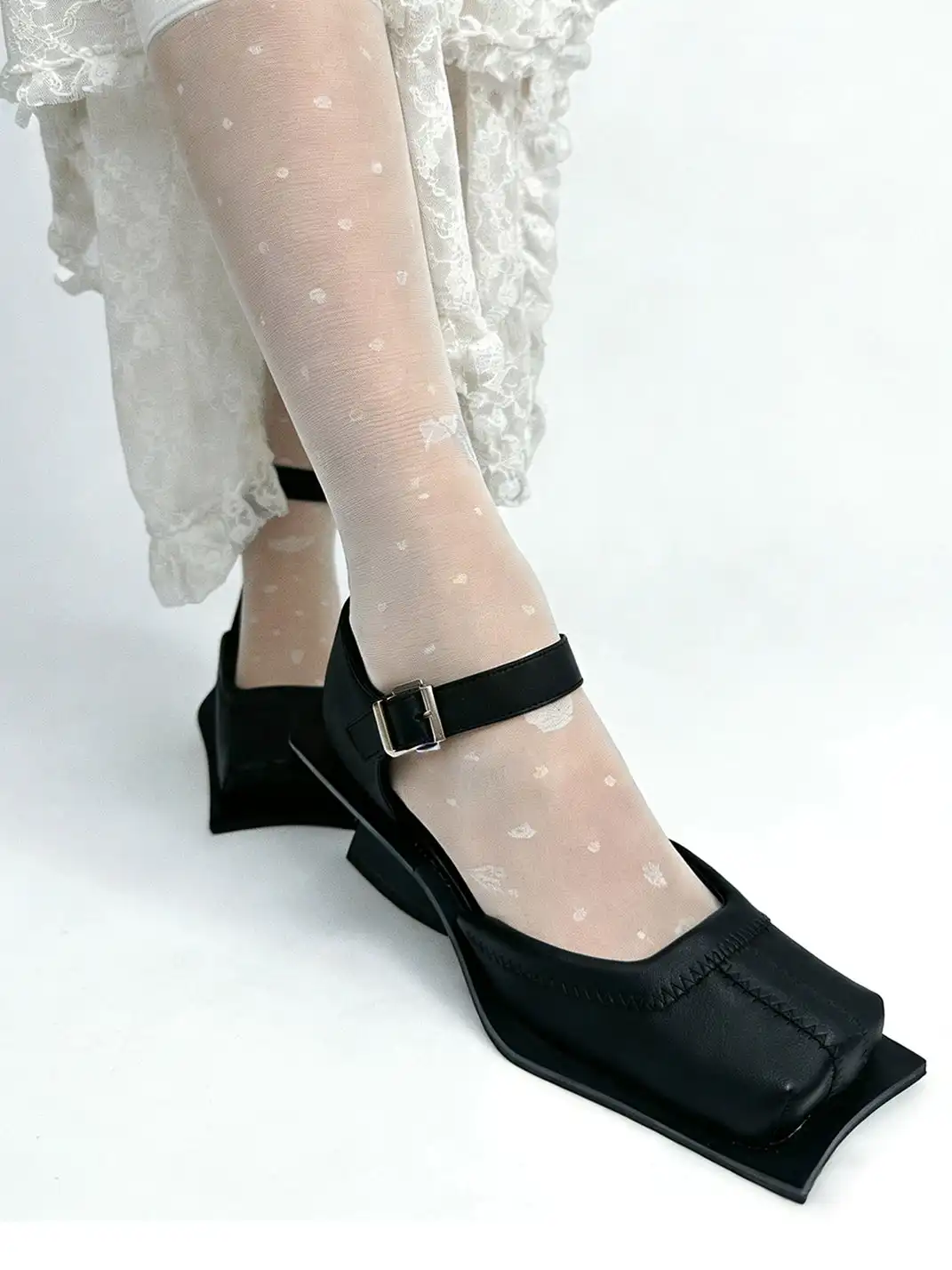 PINJIAHUI | Square Toe One-Strap Block Heel Sandals