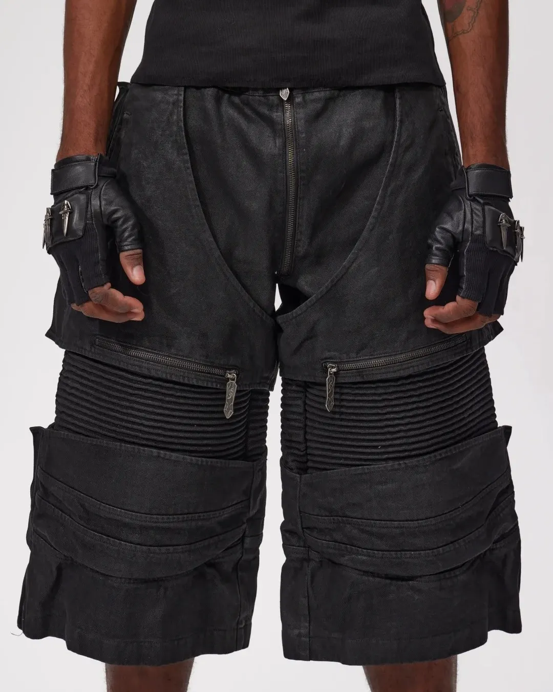 Structure meets chaos. 馃彺 The Void-Sector Armored Shorts redefine the silhouette with heavy ribbed plating, modular zippers, and industrial hardware. A glitch in the simulation designed for those who walk the edge of reality. 鈿欙笍 Link in bio to acquire. #fourth3ex #techwear #avantgardefashion #cyberpunk #darkwear #postapocalyptic (7/8)