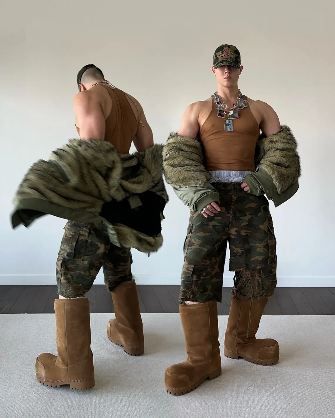 @mrmarcomark wear Fourth3ex 24Fw N2B Double sided nylon rivet imitation fox hair hooded bomber and REGENZONE washable camouflage erosive silhouette capri pants link in bio (3/6)