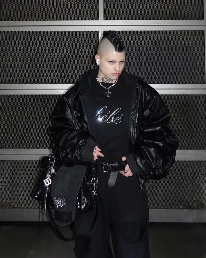 @barbiedrugz wear POPPROJECT Leather bomber Double fake two hooded coat Bomber jacket leather padded ma1 link in bio #fashion #brand #bomber (4/8)