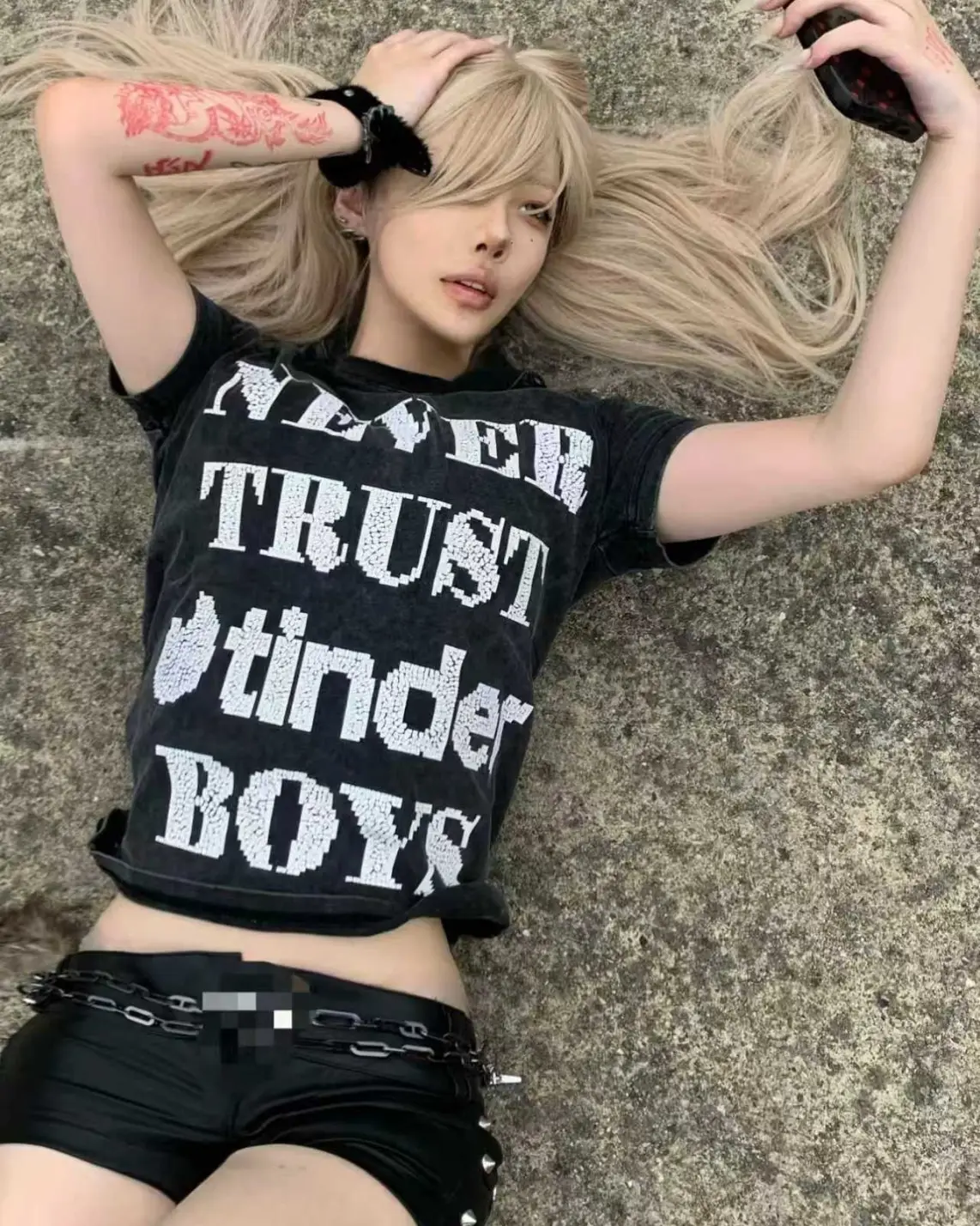Cute enough to stare. Wrong enough to touch. 99CLUB Available at psylos1.com #99club #psylos1 #grungegirl #altstreetwear (5/5)