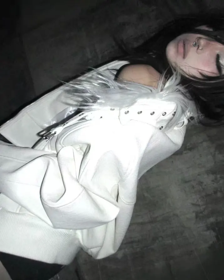 Light follows whoever dares it. White leather reflects its own mood, fur collar glowing like an untamed halo. At night, this jacket becomes #nightrebel Shop Now at psylos1.com → REBEL WAVE | White Devil Fur Collar Leather Jacket #RebelWave #BlackFriday #NightRebel (5/7)
