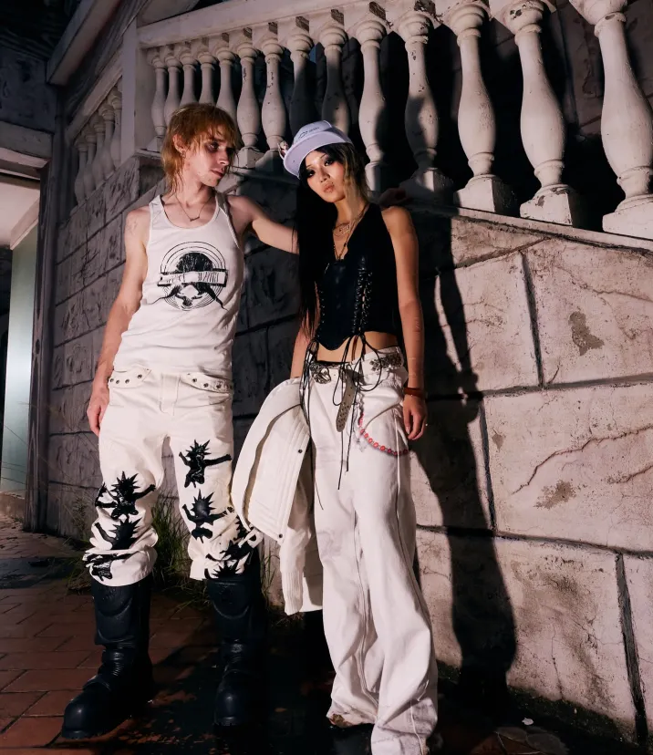 caught feelings. should’ve caught a cab. Link in bio 🔗 #altfashion #grungeaesthetìc #dᴀʀᴋrᴏᴍᴀɴᴄᴇ #2000saesthetic #psylos1 (4/4)