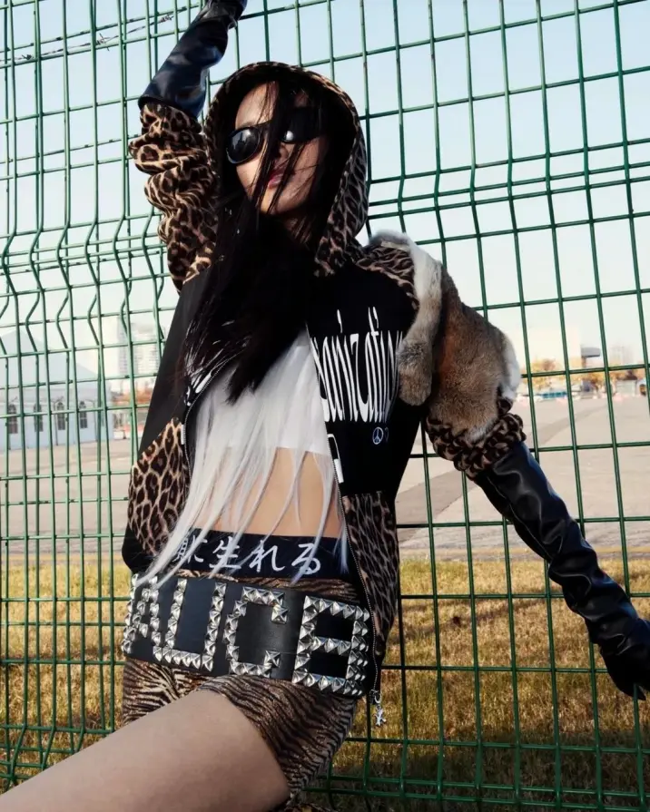 Clothes for those who refuse decay. Built after hope expired. Override reality at PSYLOS1.COM VINKID #StreetGoth #AvantGarde #RebelWave #PostFuture (6/6)