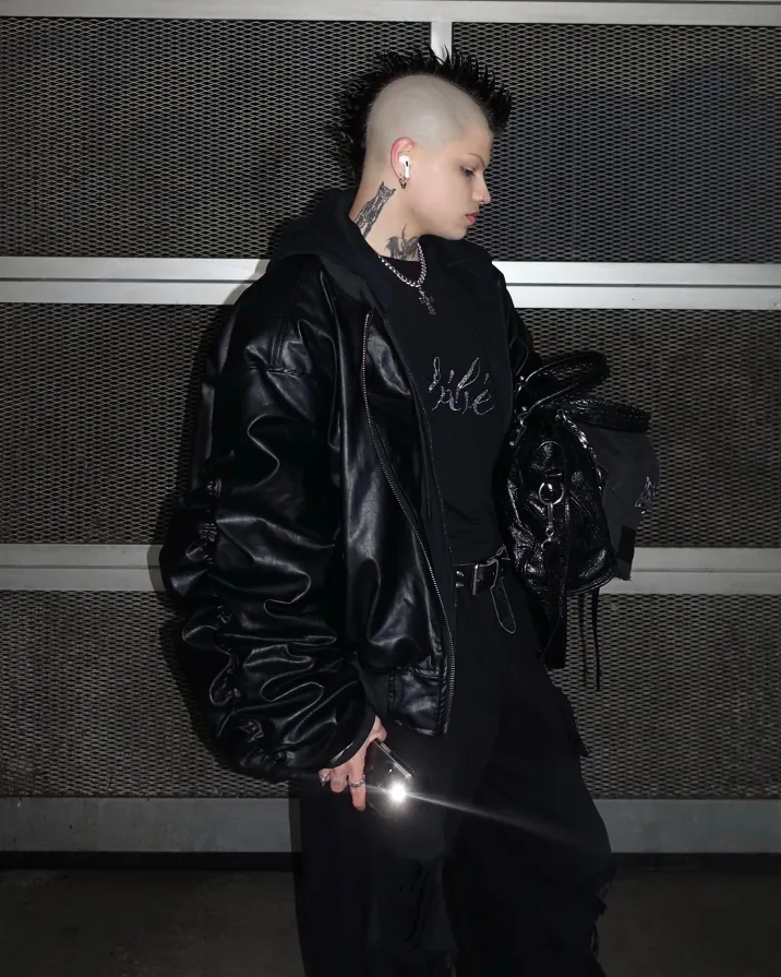 @barbiedrugz wear POPPROJECT Leather bomber Double fake two hooded coat Bomber jacket leather padded ma1 link in bio #fashion #brand #bomber (8/8)