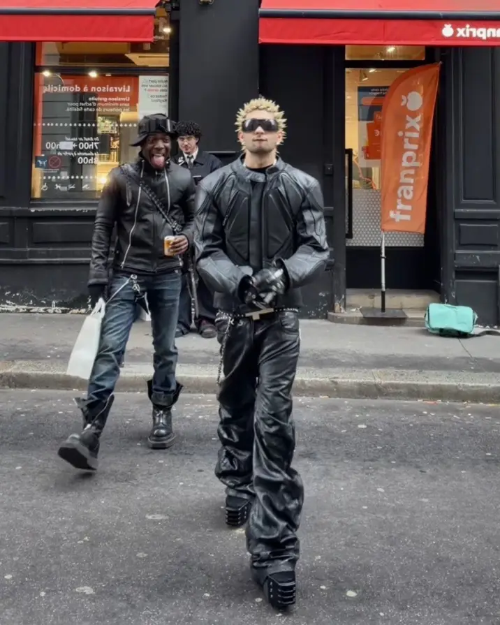 Chaos is the only constant. Bind the void with the REBEL WAVE Cracked Leather Rivet Belt. Claim your relic at PSYLOS1.COM REBEL WAVE | "╋" Cracked Leather Rivet Belt REBEL WAVE丨25SS“WOR”DOUBLE ZIP STRUCTURE LAYERED GLOVES #DarkFashion #SubversiveBasics #AvantGarde #RivetBelt (2/3)