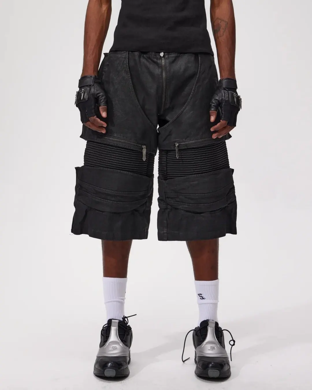 Structure meets chaos. 馃彺 The Void-Sector Armored Shorts redefine the silhouette with heavy ribbed plating, modular zippers, and industrial hardware. A glitch in the simulation designed for those who walk the edge of reality. 鈿欙笍 Link in bio to acquire. #fourth3ex #techwear #avantgardefashion #cyberpunk #darkwear #postapocalyptic (4/8)